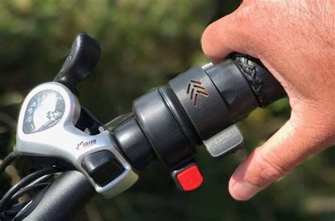 Twist throttle. Things To Know About Twist throttle. 